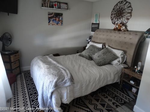 732 Palm Beach Dr, Lacey NJ  08731-4906 exterior