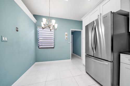 6376 Kings Gate Cir, Delray Beach FL  33484-2429 exterior
