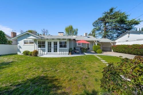 14950 Leadwell St, Van Nuys CA 91406-3030 exterior