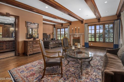 41 Biltmore Est, Phoenix AZ 85016-2819 exterior