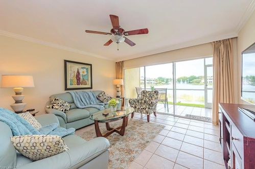 1250 Yesica Ann Cir, Naples, FL 34110-8163