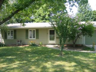 830 Cherry Ln, Waterville, OH 43566-1108