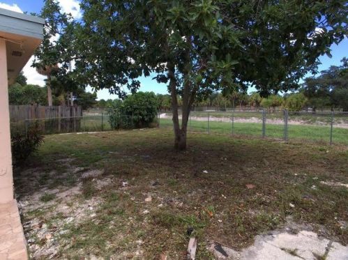 836 Balfrey Dr, West Palm Beach, FL 33413-1219