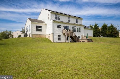 13 Victoria Dr, Swedesboro NJ  08085-3093 exterior