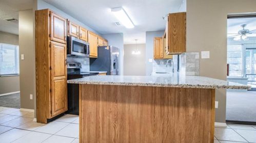 28 Cedar Dr, Davenport FL 33837-9783 exterior