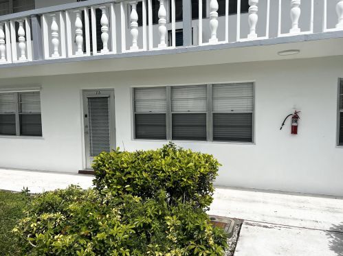 355 Sheffield O, West Palm Beach, FL 33417-1552