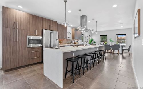 4825 Biona Dr, San Diego CA 92116-2332 exterior