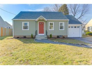 146 Piper Rd, New Haven, CT 06514-3300