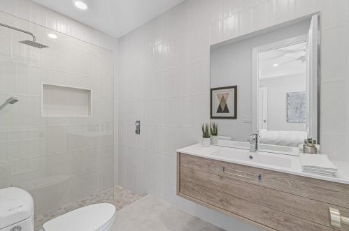 16510 Senterra Dr, Delray Beach FL  33484-6985 exterior