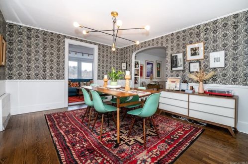 77 Kewanee Rd, New Rochelle NY  10804-1301 exterior