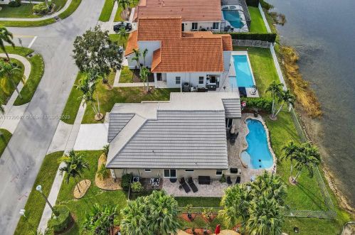 18125 21st St, Hollywood FL  33029-3030 exterior