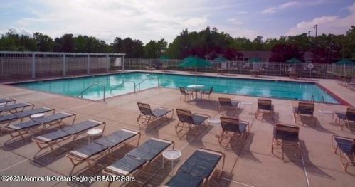 16 Wellington Ln, Lakewood NJ  08701-5736 exterior