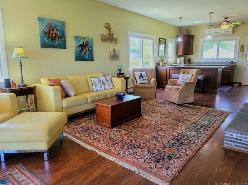 659 Pequot Ave, United States Coast Guard Ac CT  06320-4230 exterior