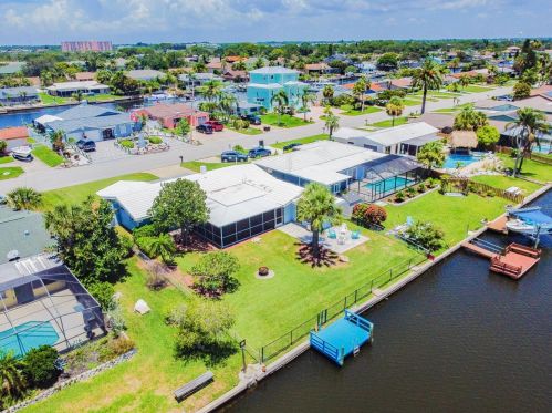 4024 Floramar Ter, New Port Richey, FL 34652-3166