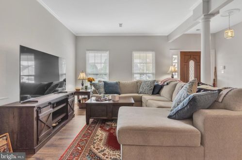13934 Rexburg Ct, Woodbridge, VA 22193-3860