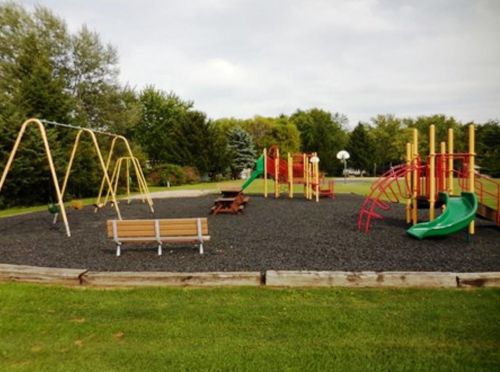 539 Glendale Dr, Edgerton WI  exterior