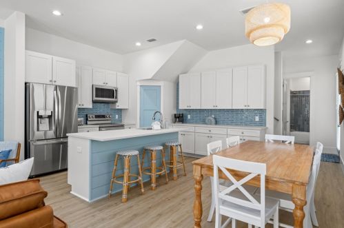 200 Pne Ave, Saint George Island FL  32328-2805 exterior