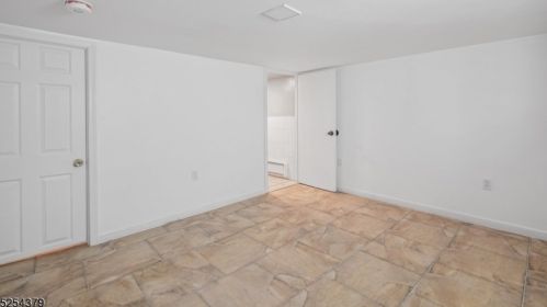 111 38 St, Irvington NJ 07111-1203 exterior