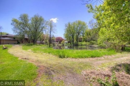 2547 Unity Ave, Minneapolis MN  55422-3451 exterior