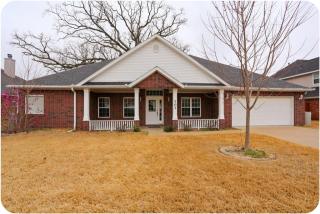 701 Baylor St, Bentonville, AR 72712-7404