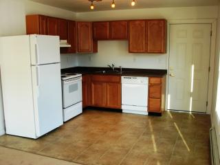 260 Main St, Somersworth NH  03878-3102 exterior