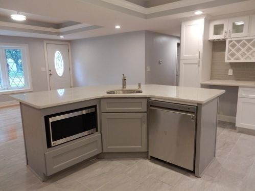 30 Highwood Dr, Coventry RI  02816-8209 exterior