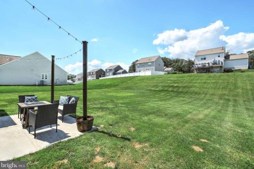 40 Crabapple Dr, York Haven PA  17370 exterior