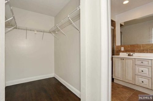 60 Madison Ave, Dumont NJ 07628-2317 exterior