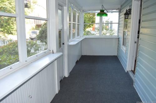 58 Forest St, New Canaan CT  06840-4703 exterior