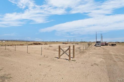 1045 Jaroso Dr, Pueblo CO 81007 exterior