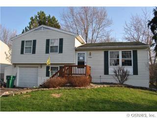5761 Dalton Dr, Canandaigua, NY 14425-9328