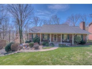 810 Camden Dr, Kingsport, TN 37660-5643