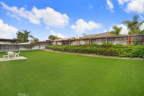 922 Morgan Ct, Redlands CA  92374-1818 exterior