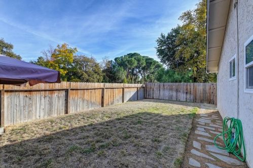 8437 Juglans Dr, Citrus Heights CA  95662-3048 exterior