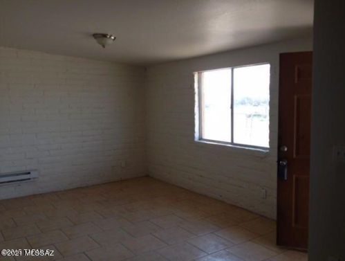355 42nd St, Tucson, AZ 85713-5845