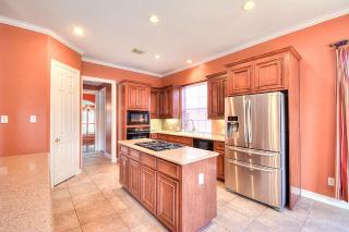 2911 Drews Manor Ct, Katy TX  77494-2274 exterior