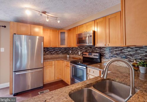 7413 Aspenpark Rd, Lorton VA  22079-1848 exterior