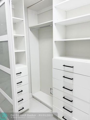 3591 177th Ave, Hollywood FL  33029-1666 exterior