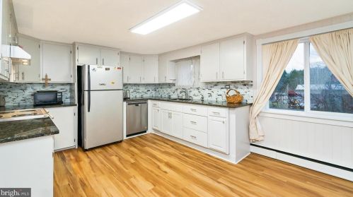 701 Fireline Rd, Palmerton PA  18071-5714 exterior