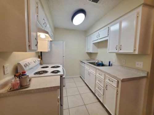 1605 5th Ave, Fort Worth TX  76104-4348 exterior