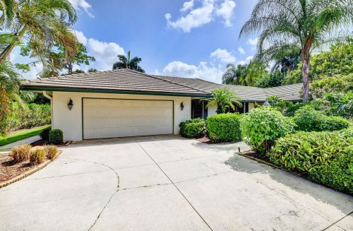 4545 Lake Dr, Boynton Beach, FL 33436-5904