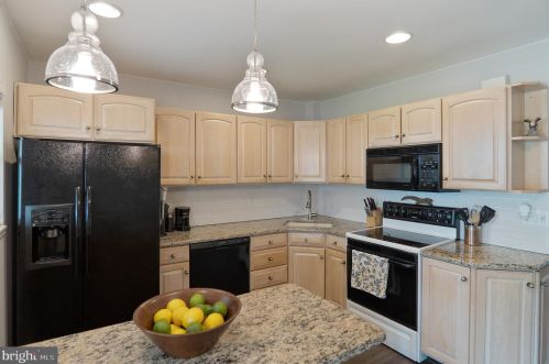 1833 Powell St, Norristown PA  19401-3025 exterior