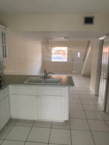 5539 22nd Ct, Hialeah, FL 33016-7006