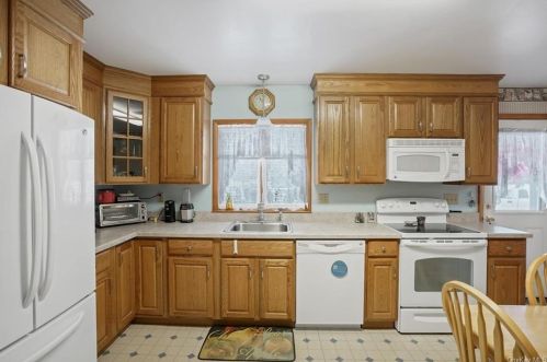 517 State Route 211, Montgomery NY  12549-2410 exterior