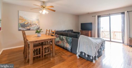 173 William Penn Dr, Norristown, PA 19403-5205