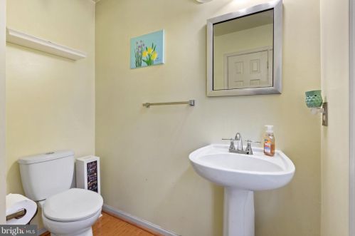 578 Crosswinds Dr, Charles Town WV  25414-3917 exterior