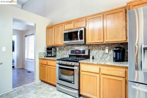 2309 Windsor Ln, Oakley CA  94561-3317 exterior