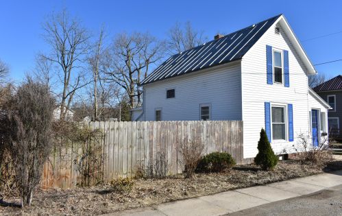 400 Braddock St, Mount Vernon, OH 43050-2604