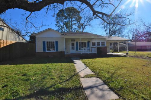 614 Line St, West Mineola, TX 75773-1230