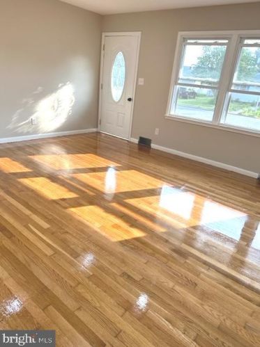 725 Ivy Dr, Seaford DE  19973-1340 exterior